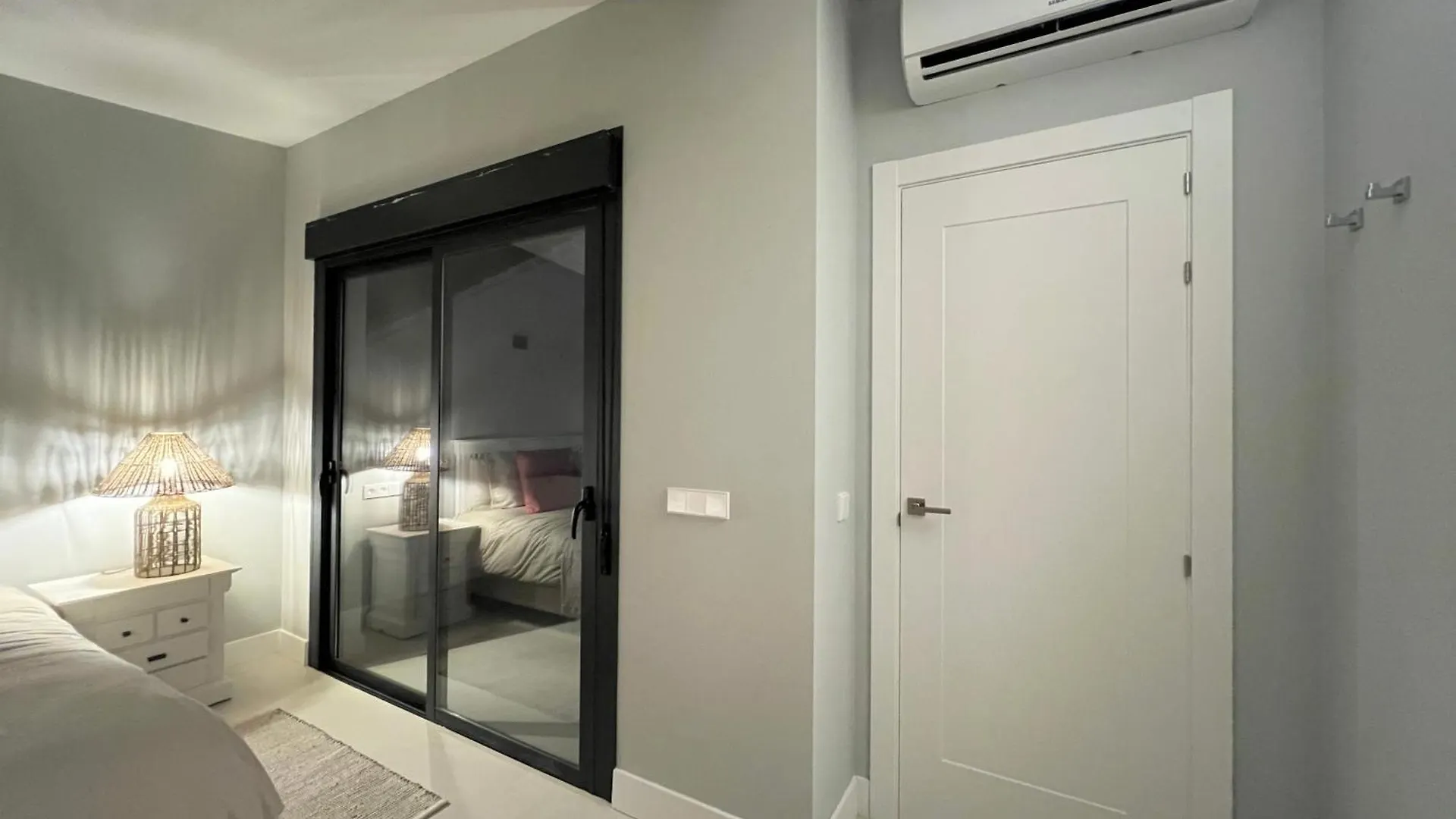Casabel Beach House El Rosario 马尔韦利亚 度假居